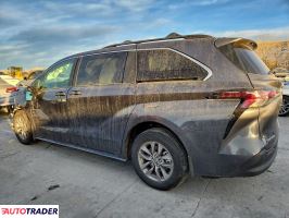 Toyota Sienna 2025 2