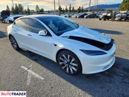 Tesla Model 3 2024