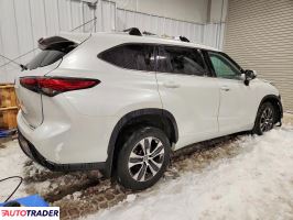 Toyota Highlander 2022 3