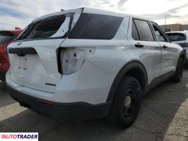 Ford Explorer 2022 3