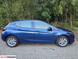 Opel Astra 2020 1.2 145 KM