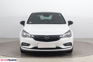 Opel Astra 2018 1.4 147 KM