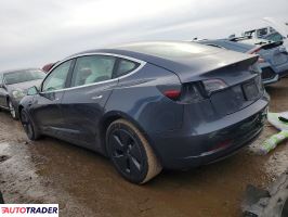 Tesla Model 3 2020
