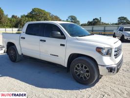 Toyota Tundra 2021 5