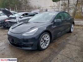 Tesla Model 3 - zobacz ofertę