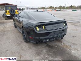 Ford Mustang 2022 5