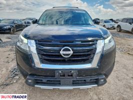 Nissan Pathfinder 2022 3
