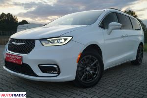 Chrysler Pacifica 2021 3.6 287 KM