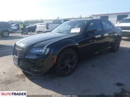 Chrysler 300C 2021 3