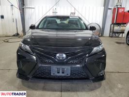 Toyota Camry 2020 3