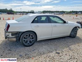 Chrysler 300C 2023 3