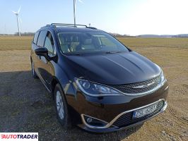 Chrysler Pacifica 2019 3.6 287 KM