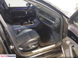 Audi A8 2020 4