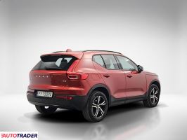 Volvo XC40 2024 2.0 163 KM