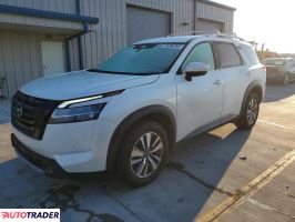 Nissan Pathfinder 2023 3