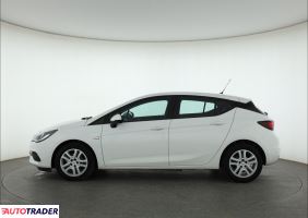Opel Astra 2019 1.2 108 KM