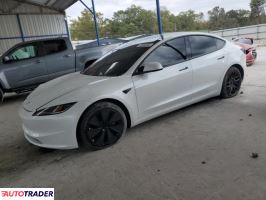 Tesla Model 3 2025