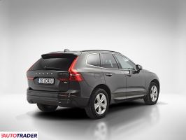 Volvo XC60 2022 2.0 197 KM