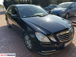 Mercedes E-klasa 2012 2.1 136 KM