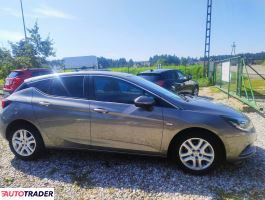 Opel Astra 2017 1.4 100 KM