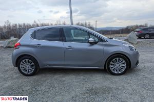 Peugeot 208 2018 1.2 110 KM