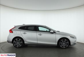 Volvo V40 2012 2.0 147 KM