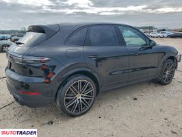 Porsche Cayenne 2023 3