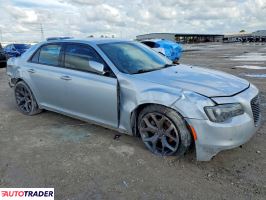 Chrysler 300C 2021 3