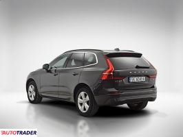 Volvo XC60 2022 2.0 197 KM
