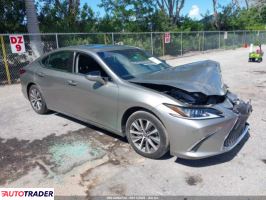 Lexus ES 2021 3