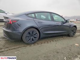 Tesla Model 3 2024