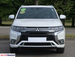 Mitsubishi Outlander 2020 2.4 221 KM Mitsubishi Outlander 2020 2.4 221 KM