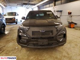 Ford Explorer 2022 3