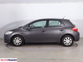 Toyota Auris 2011 1.3 97 KM