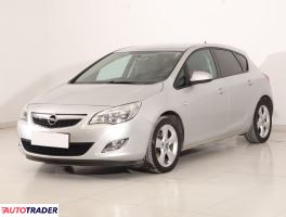 Opel Astra 2012 1.7 108 KM