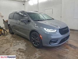 Chrysler Pacifica 2022 3