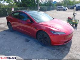 Tesla Model 3 2025