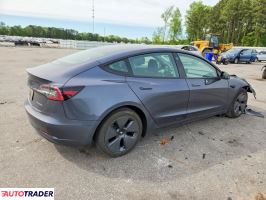 Tesla Model 3 2022