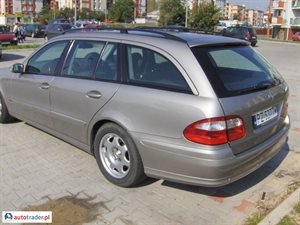 Mercedes 220 2004 2.1 150 KM Mercedes 220 2004 2.1 150 KM