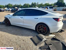 Tesla Model 3 2025