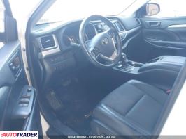 Toyota Highlander 2019 3