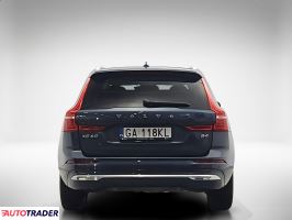 Volvo XC60 2023 2.0 197 KM