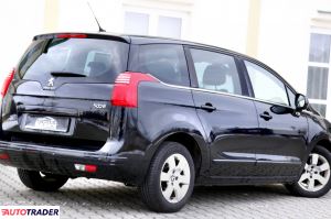 Peugeot 5008 2016 1.6 120 KM