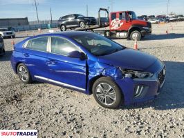 Hyundai IONIQ Hybrid 2021 1