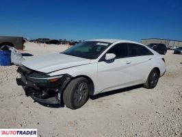 Hyundai Elantra - zobacz ofertę