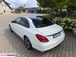 Mercedes C-klasa 2017 2.0 184 KM
