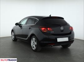 Opel Astra 2010 1.4 118 KM