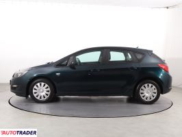 Opel Astra 2013 1.4 99 KM