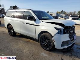 Lincoln Navigator 2025 3