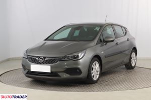 Opel Astra 2020 1.2 143 KM